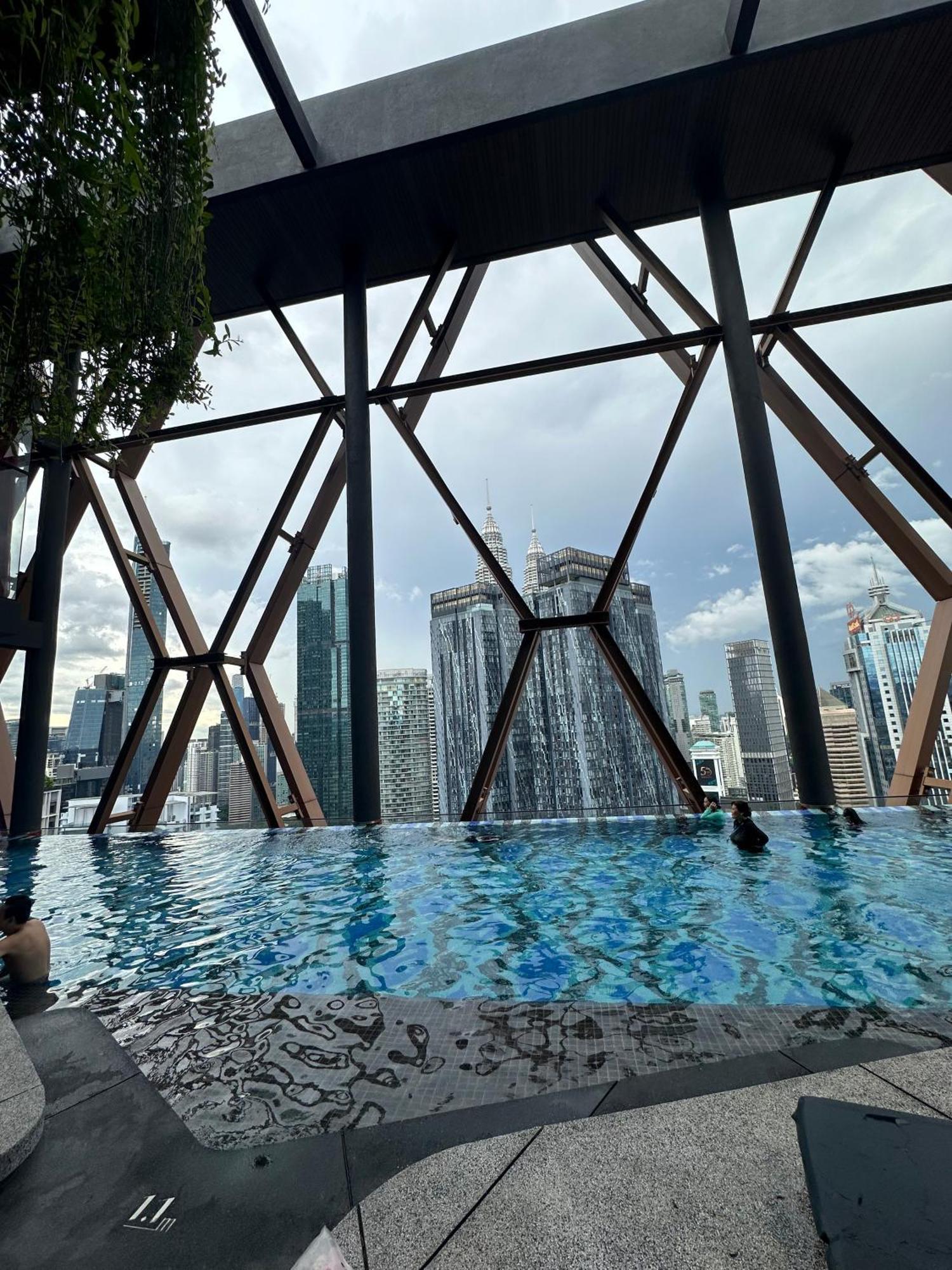 Scarletz Suites Klcc By Numa Kuala Lumpur Zewnętrze zdjęcie